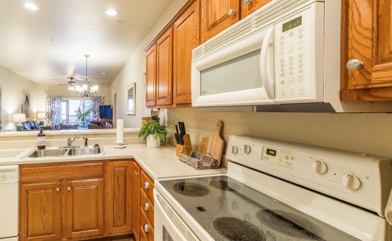 Pools Sleeps 10 Close To 76 Silver Dollar City 0502 브랜슨 외부 사진